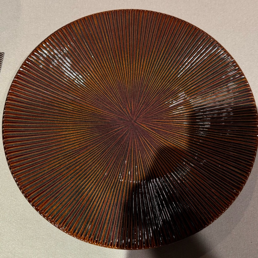 Colin Cowie JCPENNY Collection Lotus Leaf brown ceramic salad plate 11” diameter